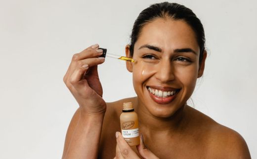 Skincare for oily skin – why your oily skin still needs oil